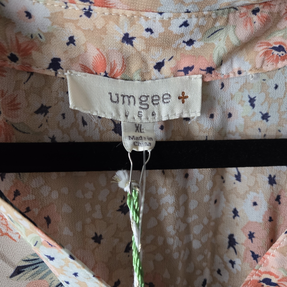 Umgee Cream Floral & Leopard Mix Button-Up Tunic - Picture 2 of 3